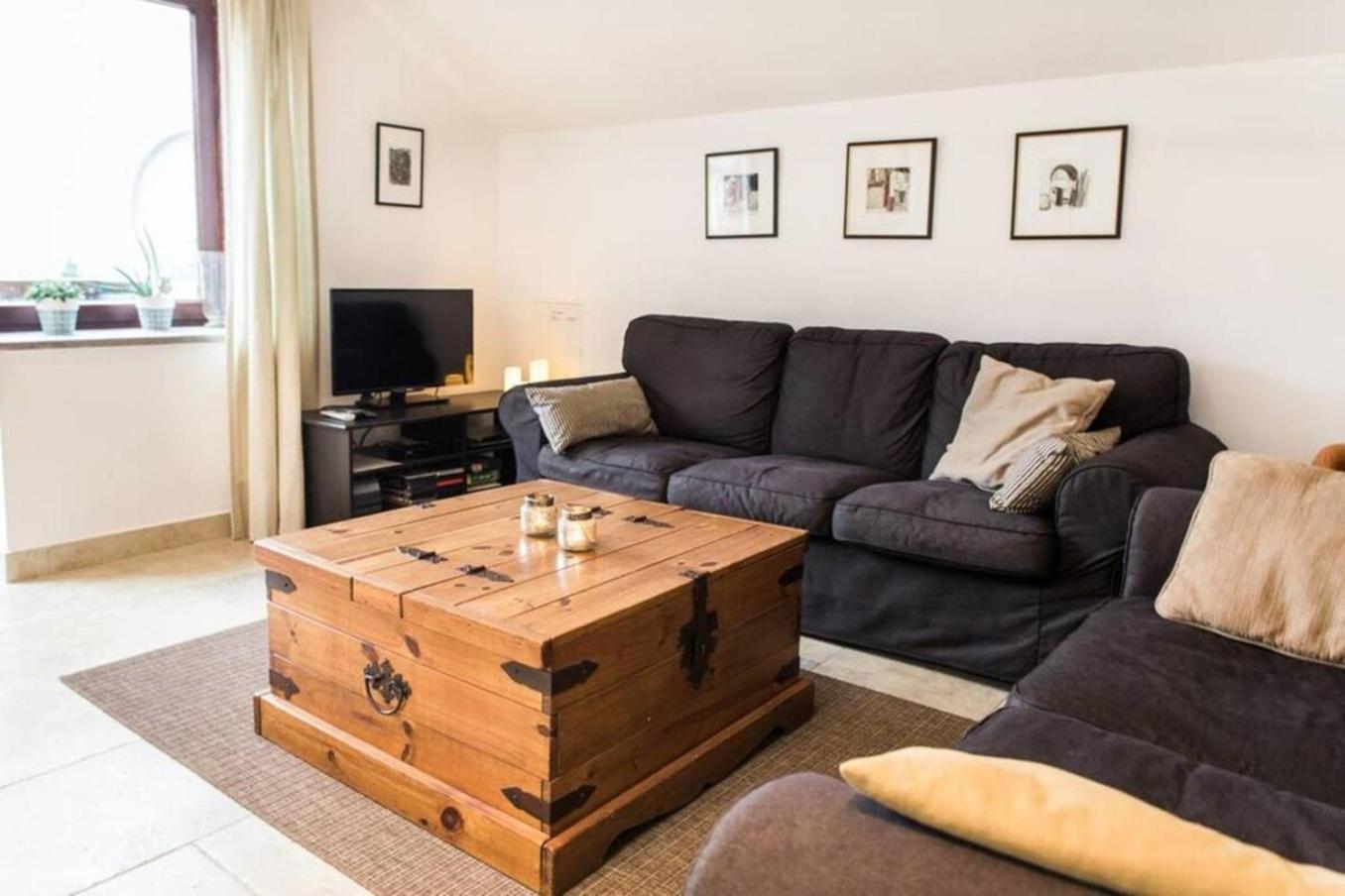 House Maharac With 3 Apartments Till 18 Persons Kamno 外观 照片