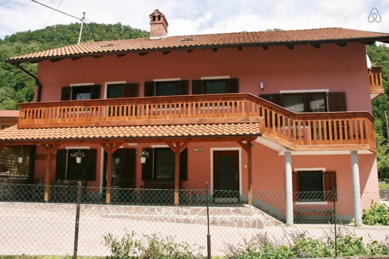 House Maharac With 3 Apartments Till 18 Persons Kamno 外观 照片